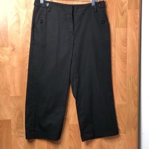 Black Capris SANDRO SPORTSWEAR SIZE 6 CUFF